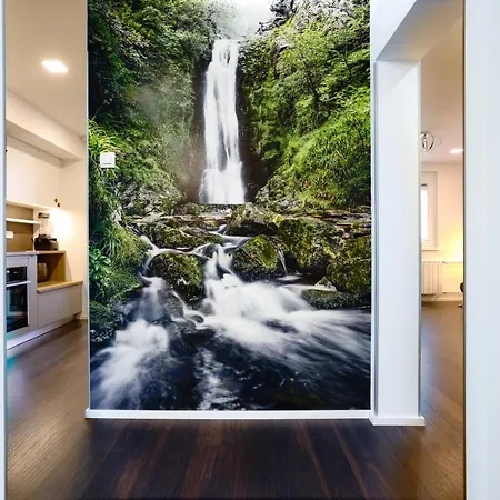 Elegant 1-bedroom Near Hill Forest アパート リュブリャナ