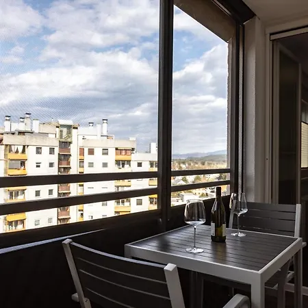 Elegant 1-bedroom Near Hill Forest * ليوبليانا